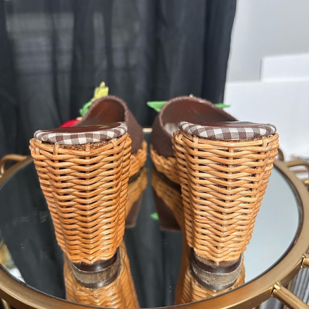 Zalo pepper and carrot Wicker Wedge Sandals ~ picnic fun - Picture 4 of 5
